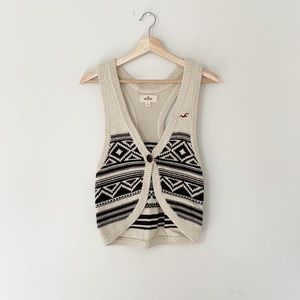 Hollister • Cream & Brown Sweater Vest
